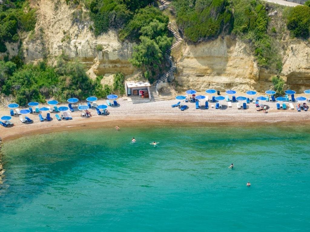 Pavlina Beach Hotel, Niforeika