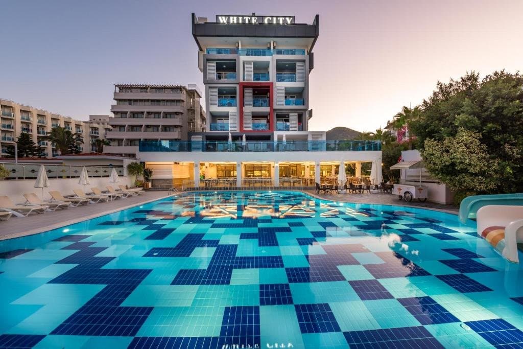 White City Beach Hotel, Konakli