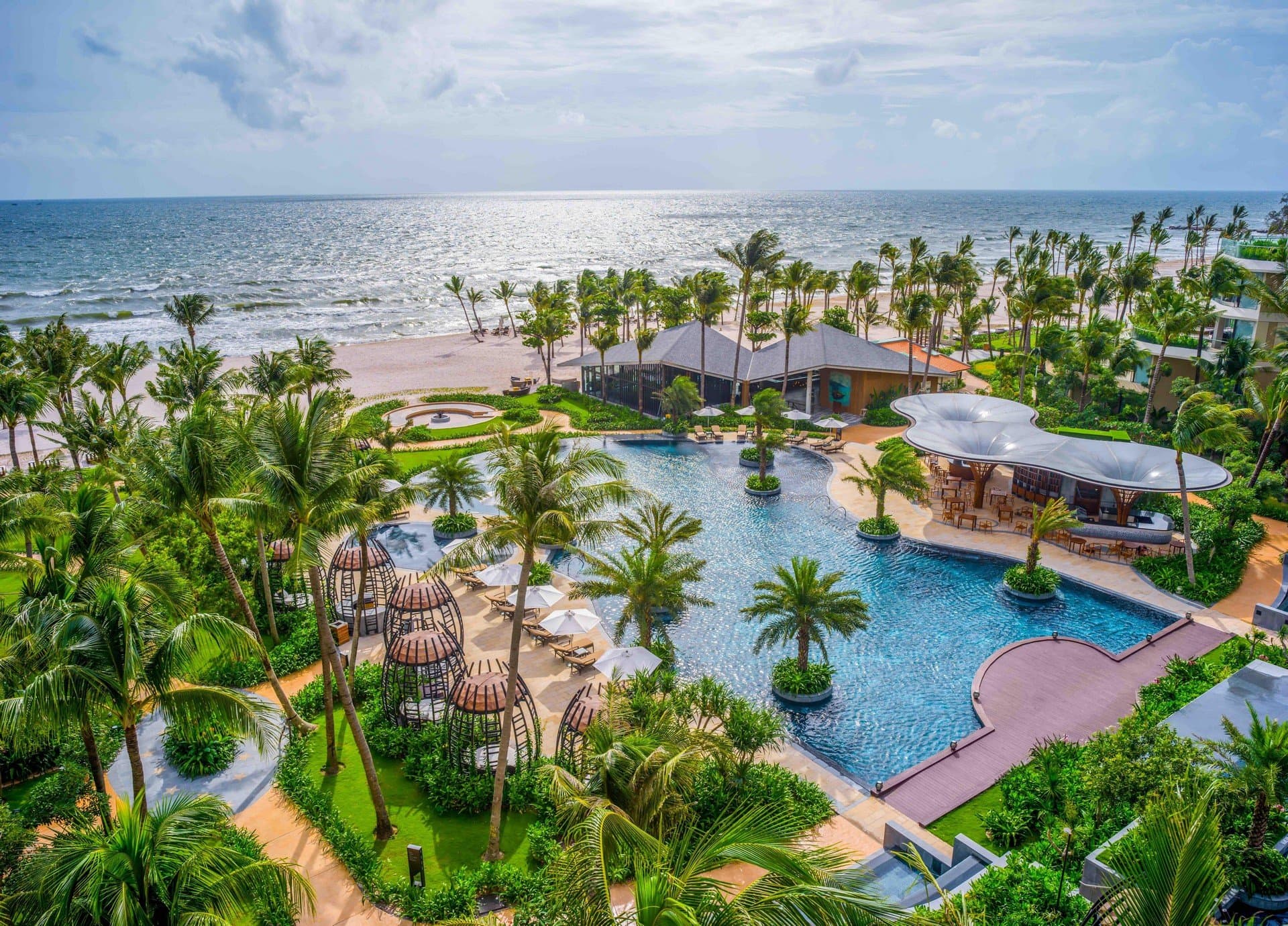 Intercontinental Phu Quoc Long Beach Resort, Duong To