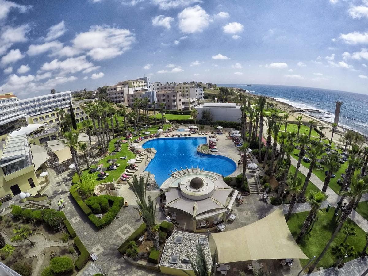 St. George Hotel Spa & Golf Beach Resort, Chloraka