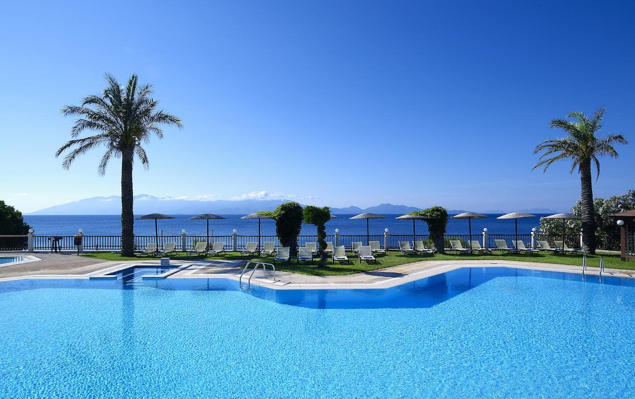 Dimitra Beach Hotel & Suites, Agios Fokas