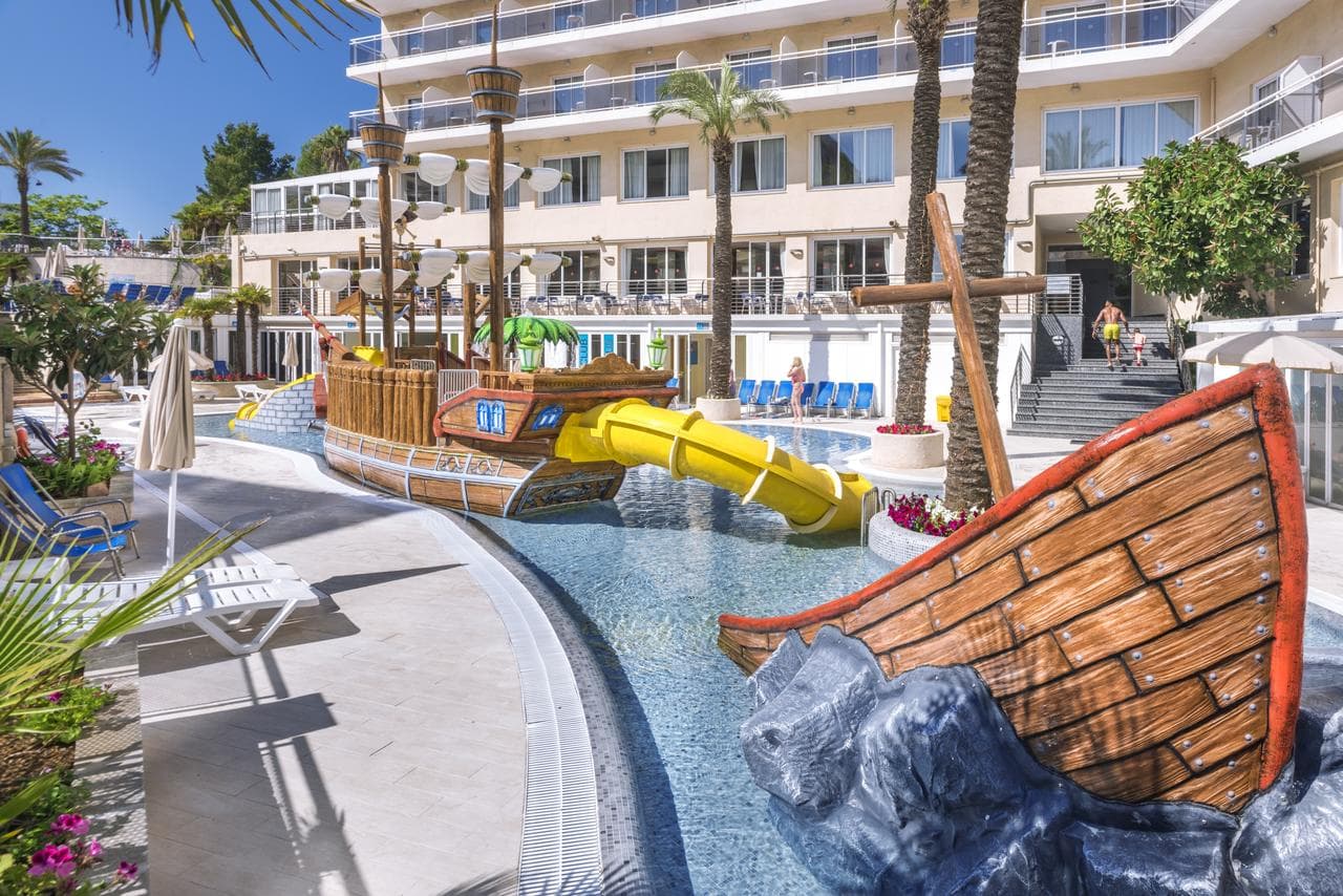 Hotel Oasis Park Splash, Calella
