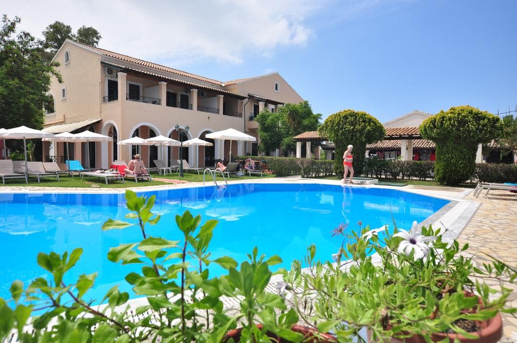 Acharavi Garden Hotel, Acharavi