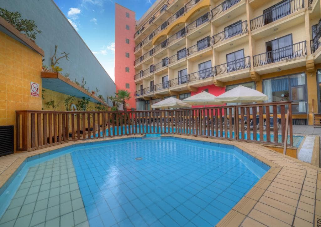 Bella Vista Hotel, Qawra