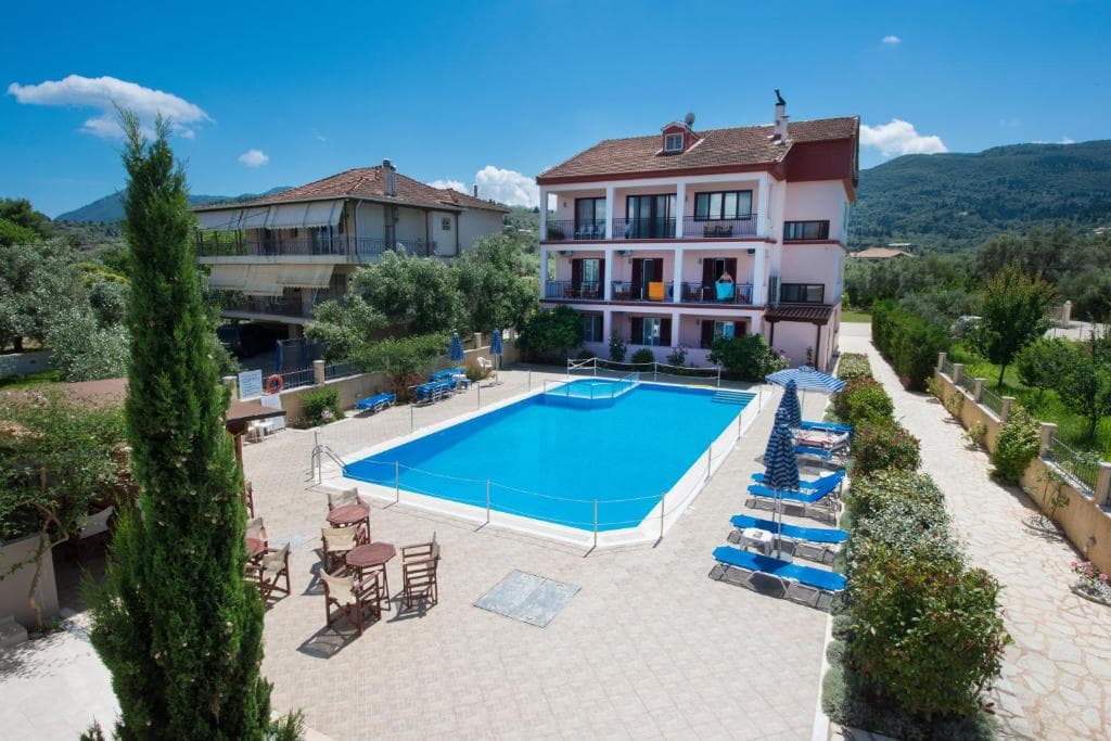 Christina Studios, Lygia