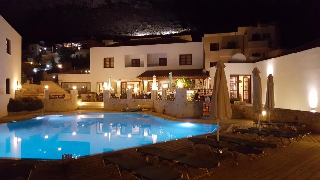 Amazones Village Suites, Piskopiano