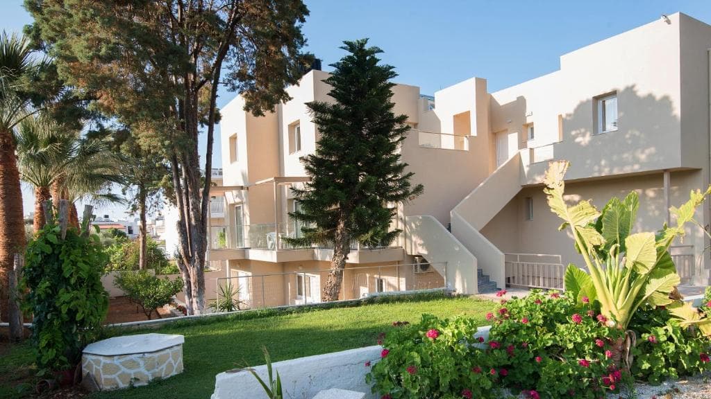 Blue Sky Apartments, Malia