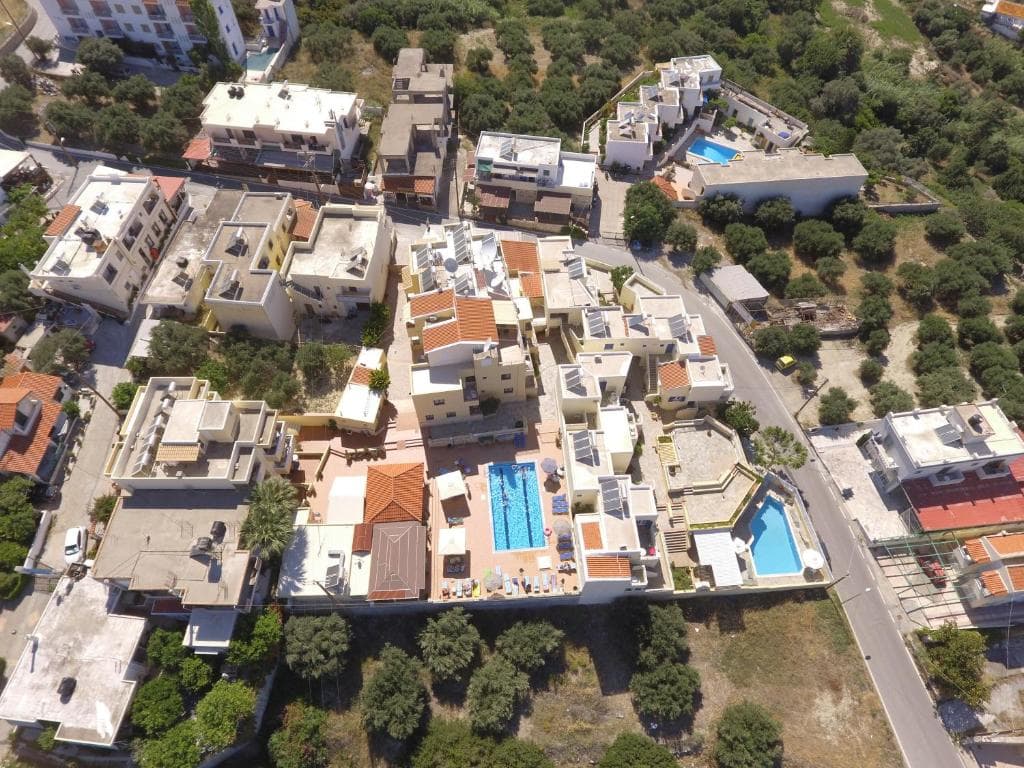 Frida Village, Piskopiano