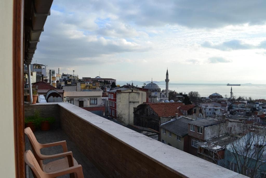 Hotel Seven Days, Istanbul