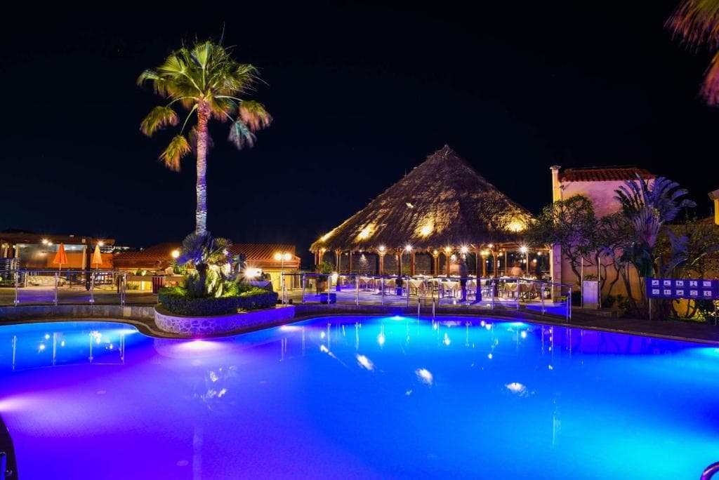 Theo Hotel, Agia Marina Creta