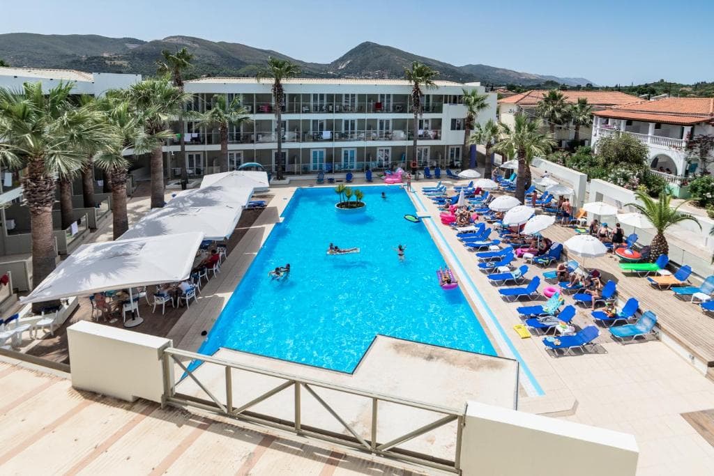 Cameo Beach Resort, Agios Sostis