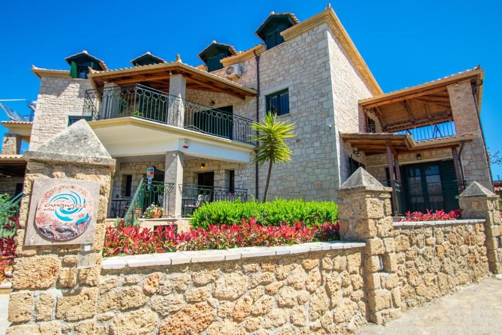 Ammos Villas, Vassilikos