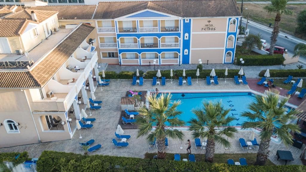Petros Hotel, Tsilivi