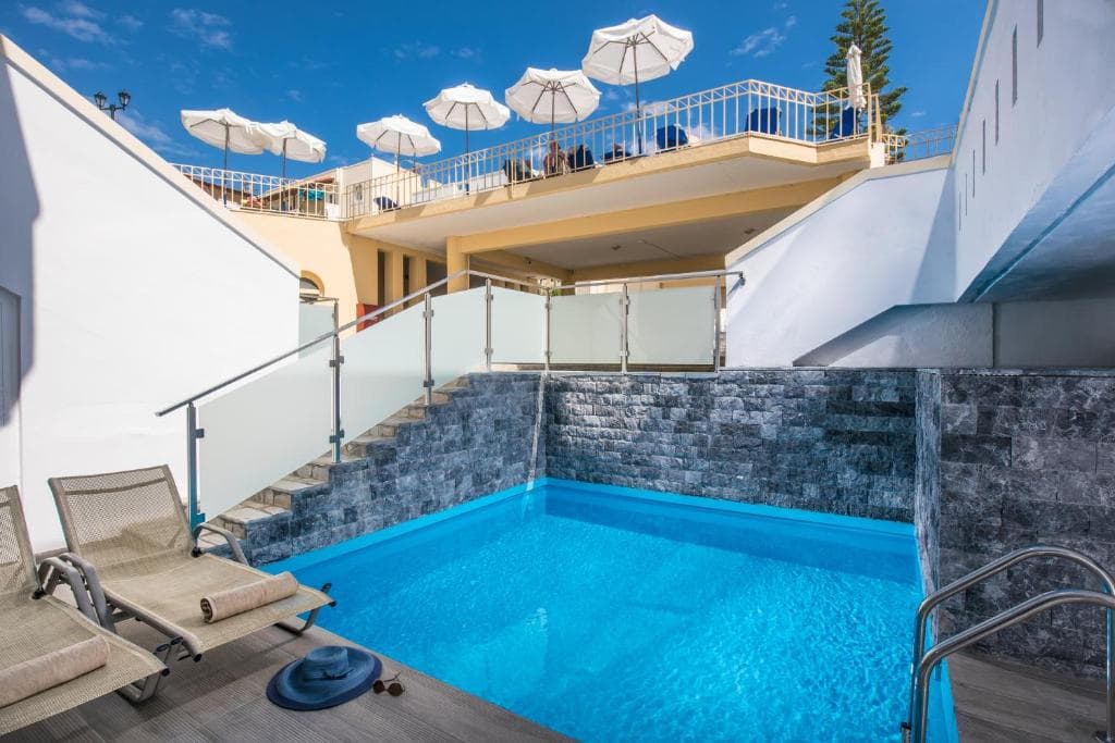 Alexander House Hotel, Agia Pelagia