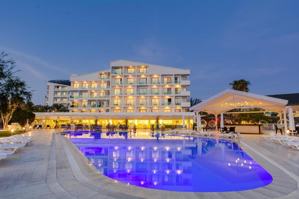Falcon Hotel, Lara-Kundu