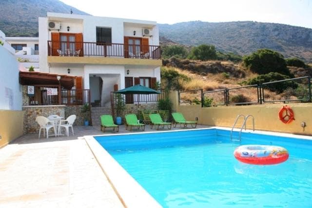 Elgoni Apartments, Piskopiano