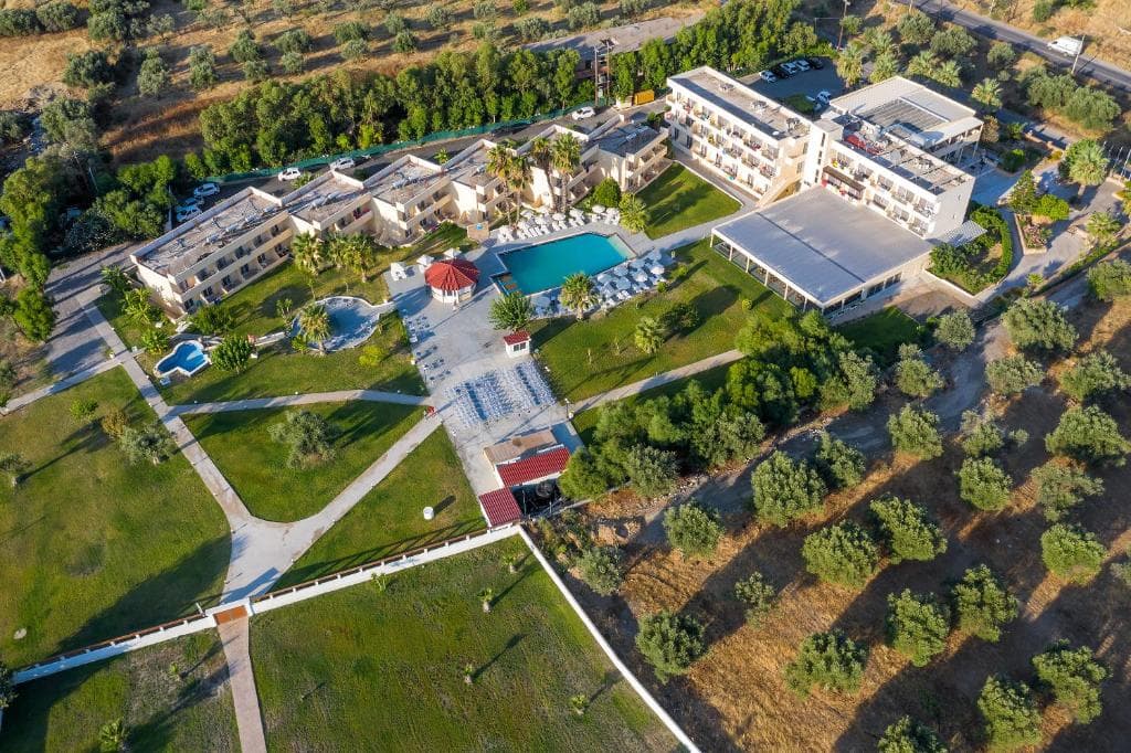 Hotel Olive Garden, Lardos