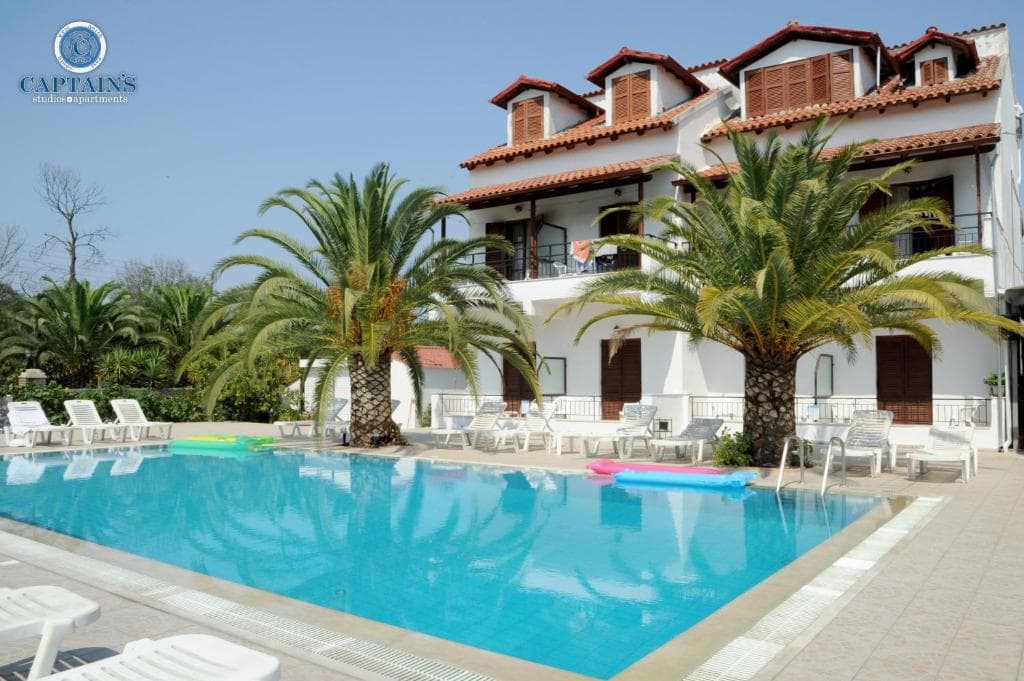 Captain's Studios Apartments, Kavos