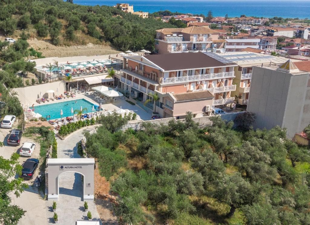 Altura Hotel, Tsilivi