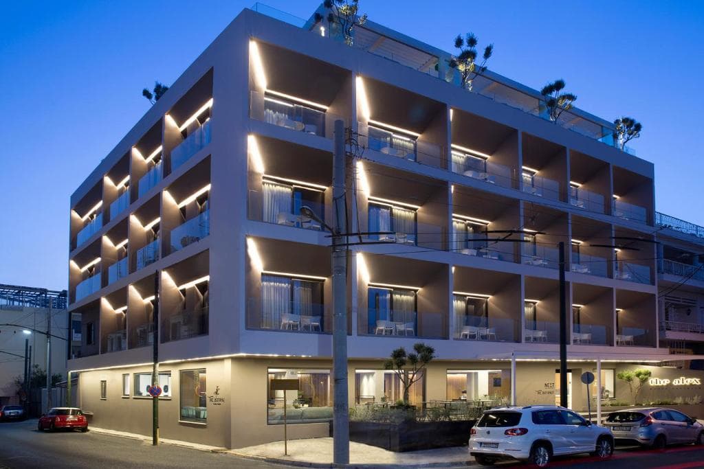 The Alex, Pireu