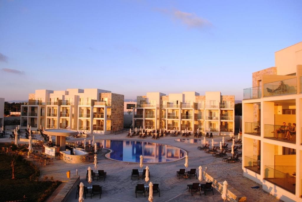 Amphora Hotel & Suites, Paphos
