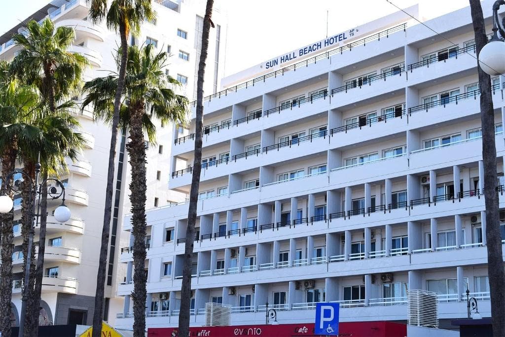 Sun Hall Beach Hotel Apartments, Larnaca