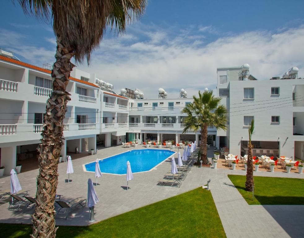 Princessa Vera Hotel Apartments, Paphos