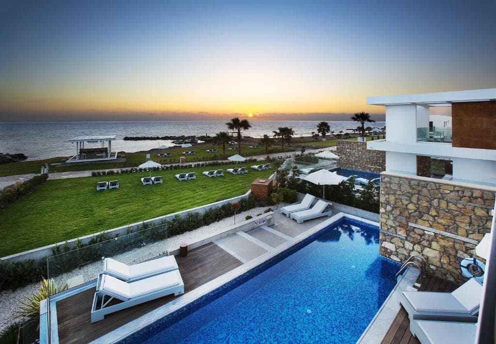 Paradise Cove Beach Villas, Paphos