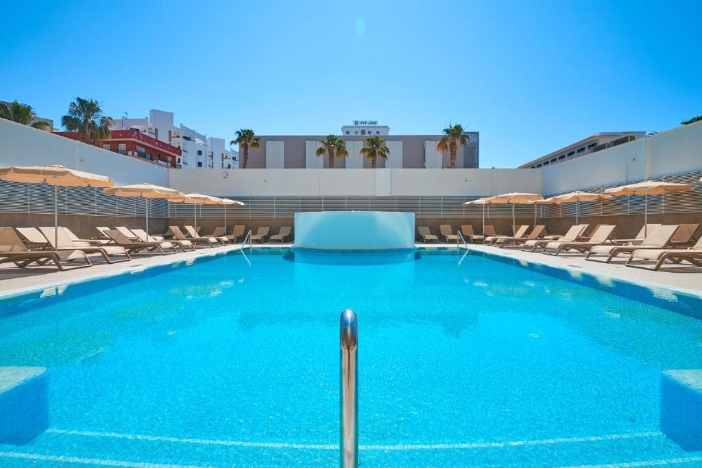 Protur Atalaya, Cala Millor