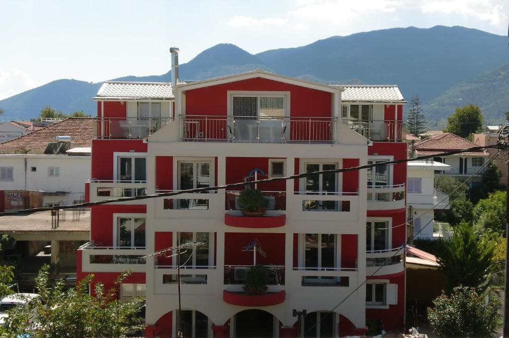 Valena Studios, Nidri