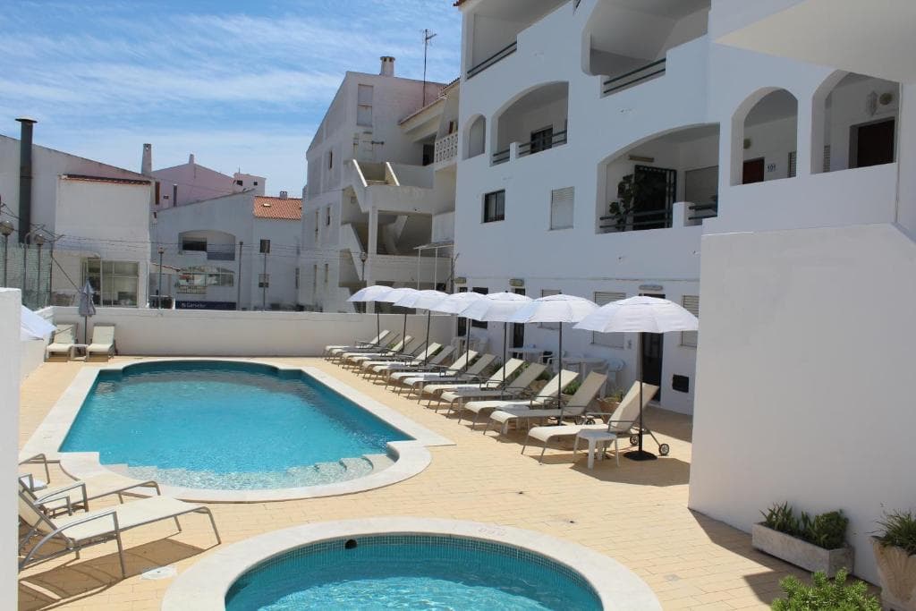 Cerro Atlantico, Albufeira