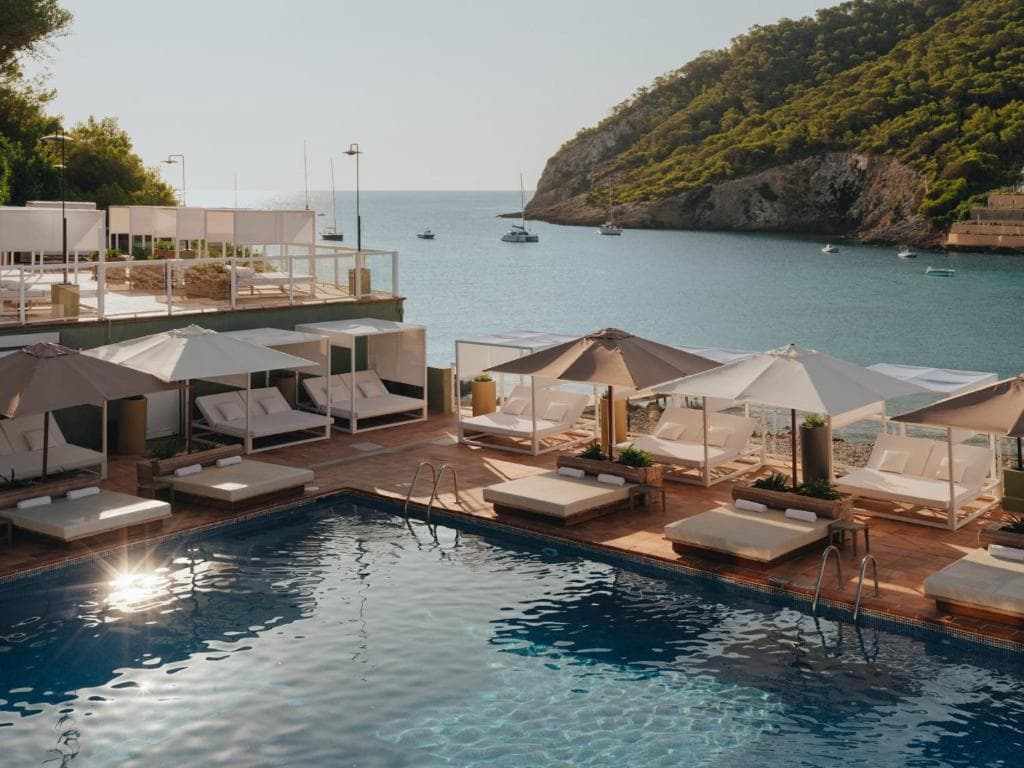 Mondrian Ibiza, Cala Llonga