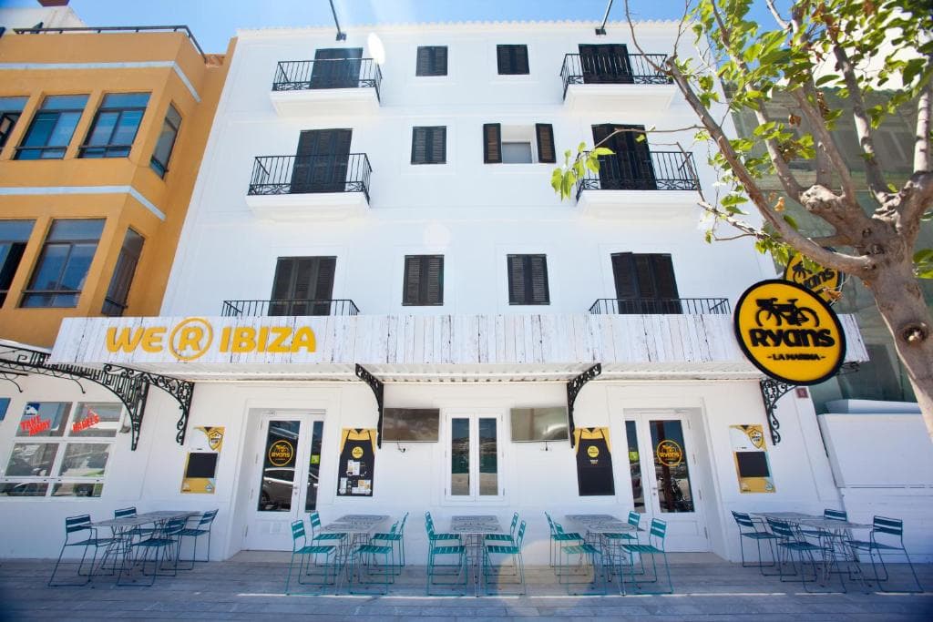 Ryans La Marina, Ibiza City