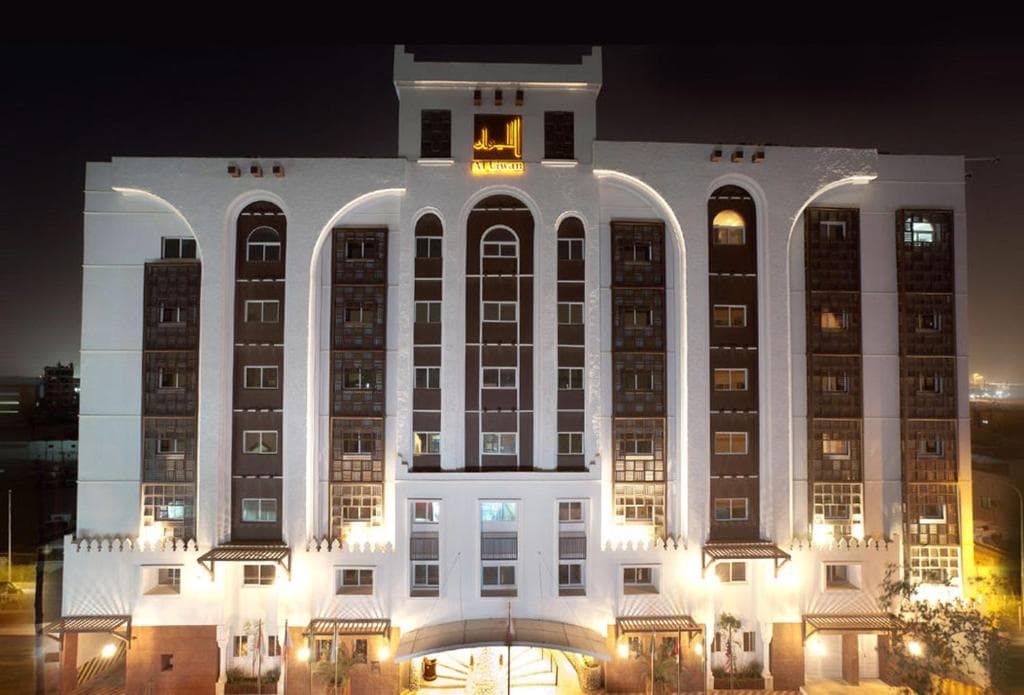 Al Liwan Suites, Doha