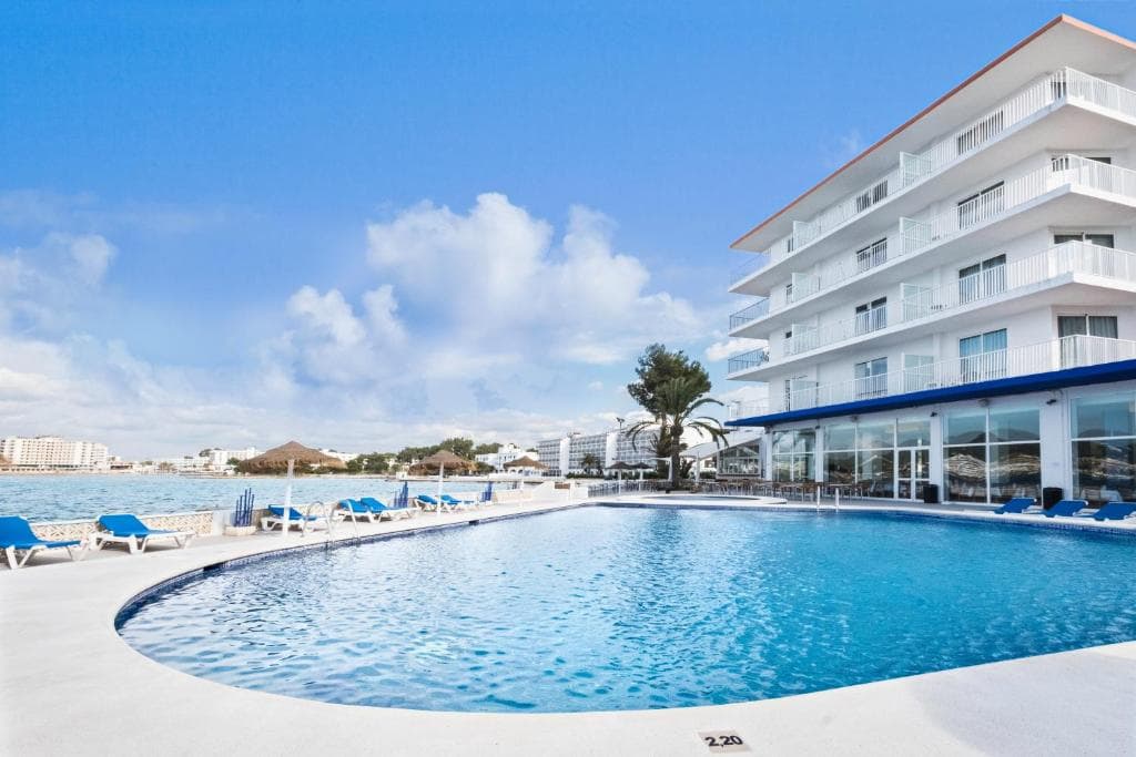 azuLine Hotel Mar Amantis I & II, Cala de Bou