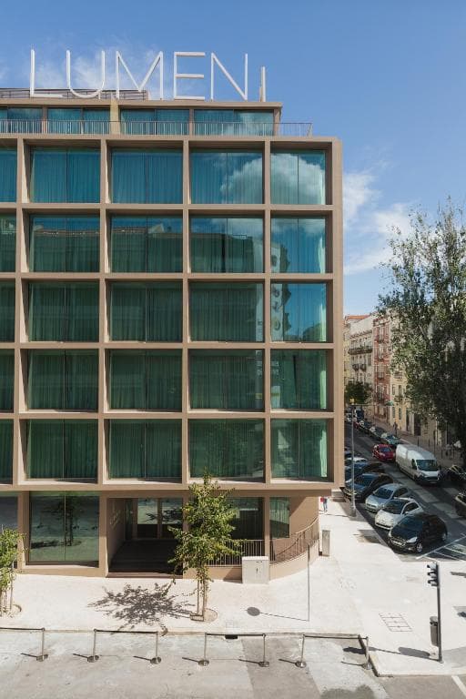 Lumen Hotel & The Lisbon Light Show, Lisabona City