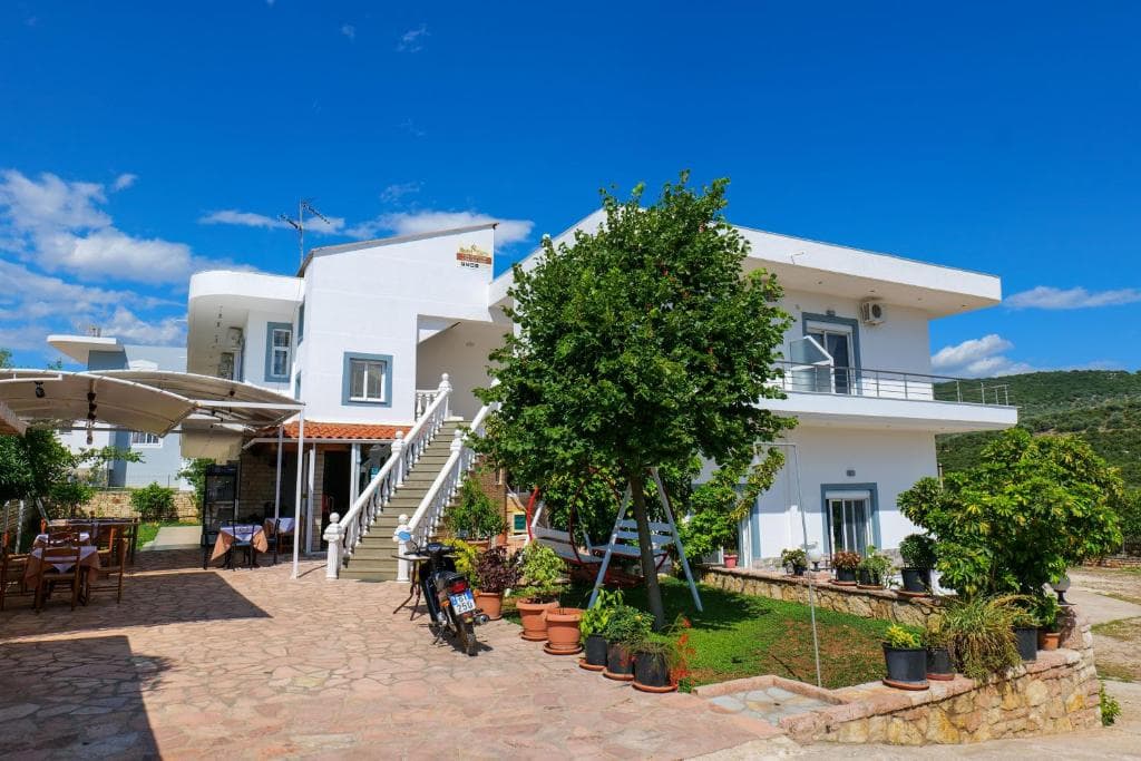 Hotel Chris, Ksamil
