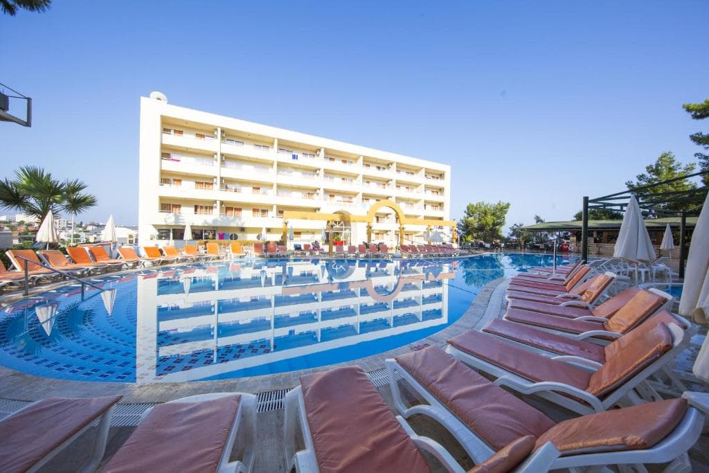 Hotel Tuntas Family Suites Kusadasi, Kusadasi
