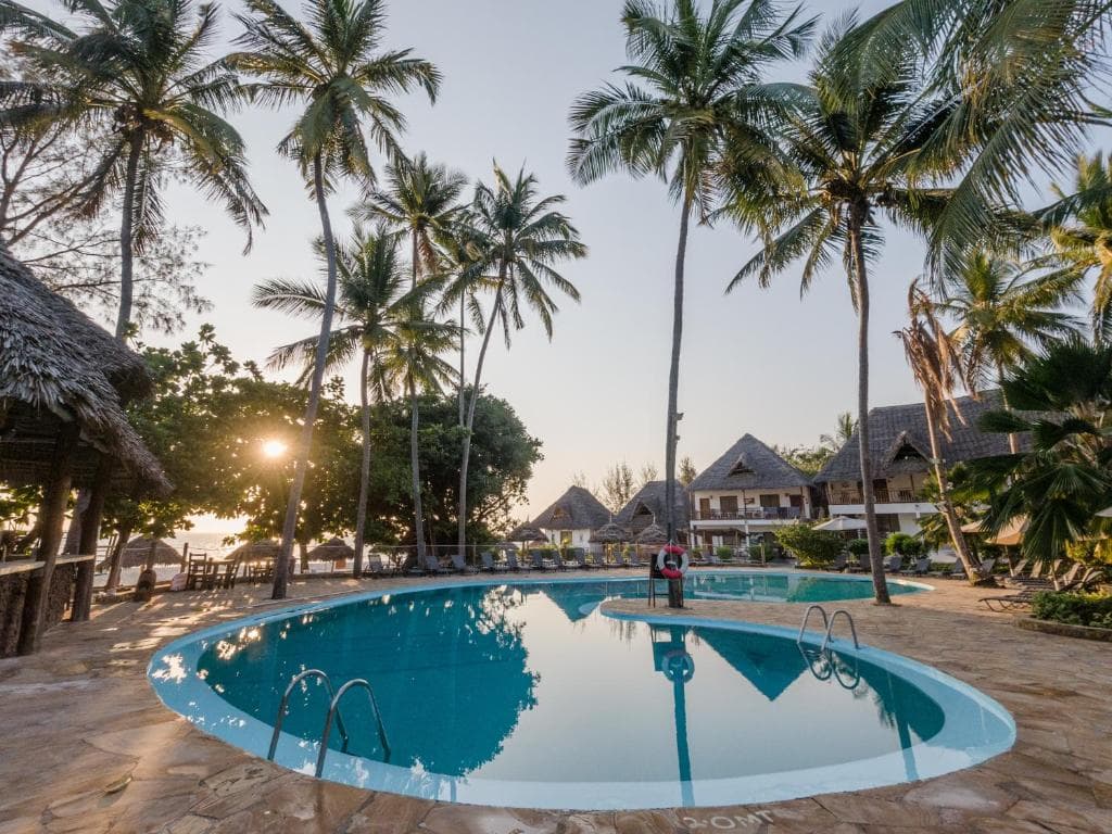 Paradise Beach Resort & Spa, Uroa