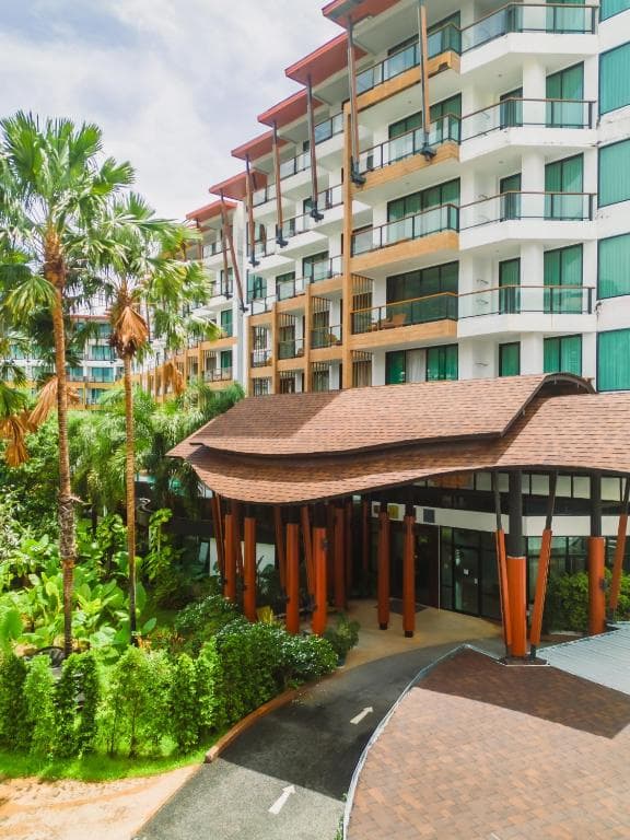 Hotel The Lunar Patong, Patong