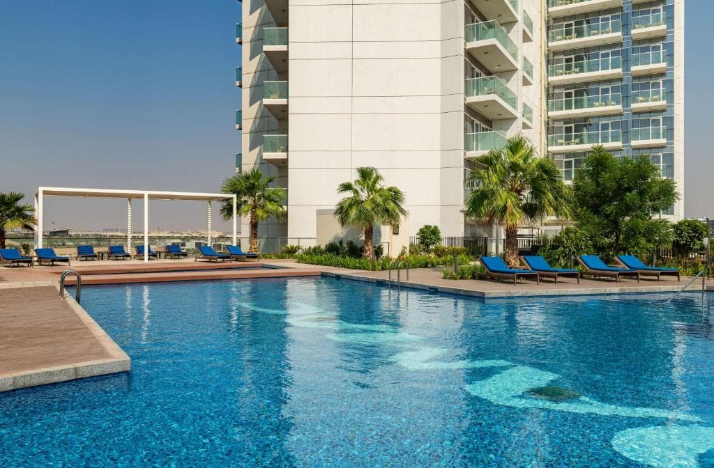 Radisson Dubai Damac Hills, Dubai