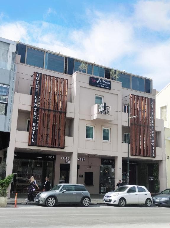 Lotus Center, Atena