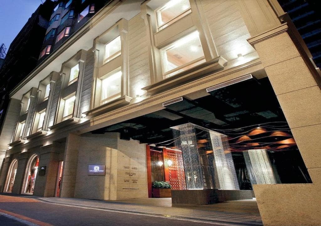 The Luxe Manor, Hong Kong