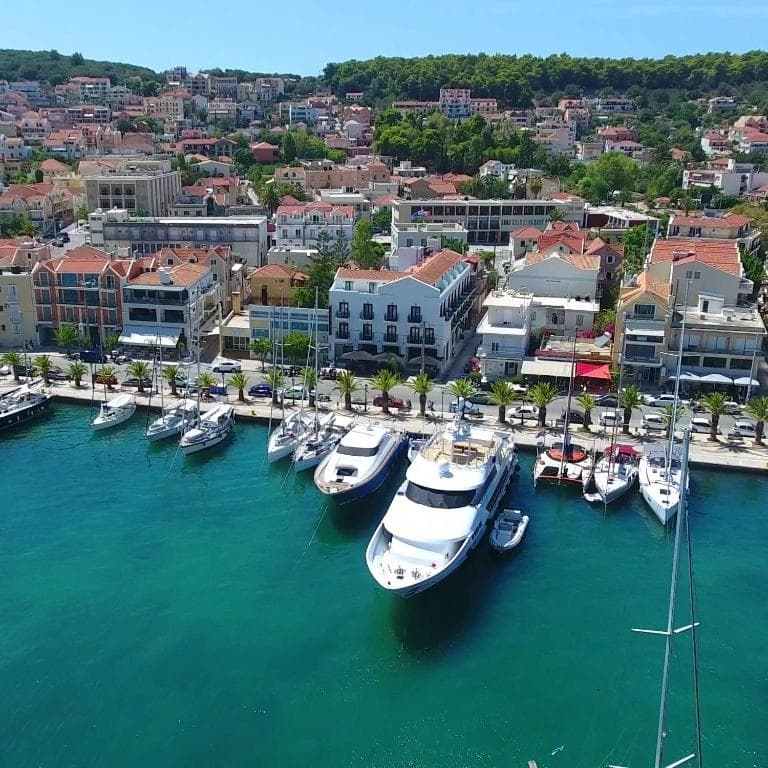 Kefalonia Grand, Argostoli