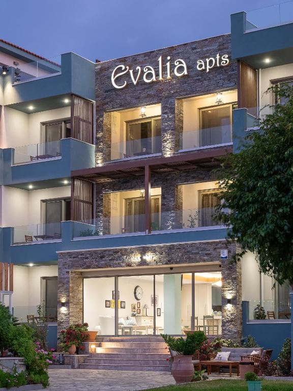 Evalia Apartments, Anissaras