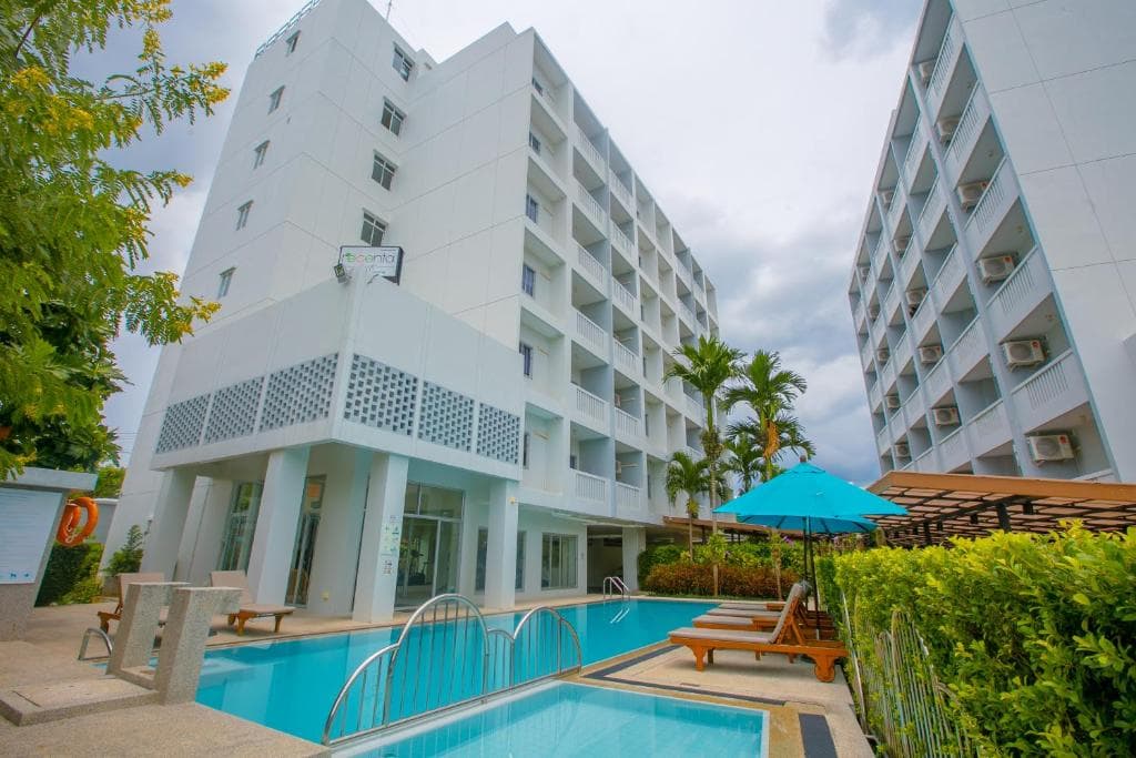 Hotel Recenta Suite Phuket Suanluang, Phuket Town