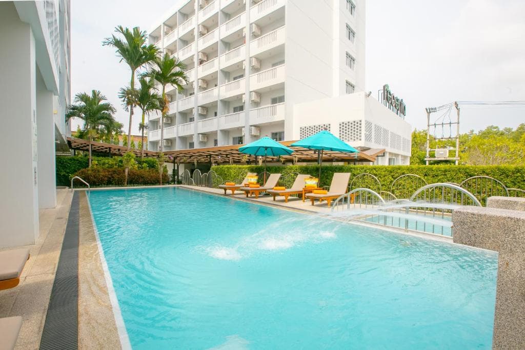 Hotel Recenta Phuket Suanluang, Phuket Town
