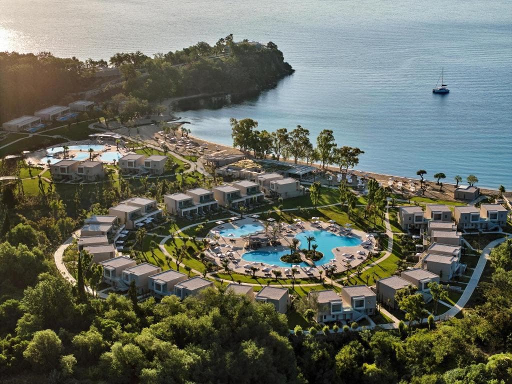 Ikos Odisia, Dassia