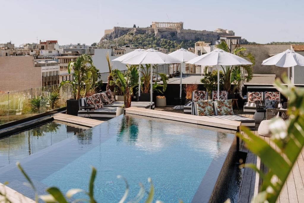 Skylark, Aluma Hotels & Resorts, Atena