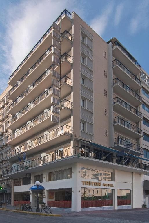 Triton Hotel Piraeus, Atena